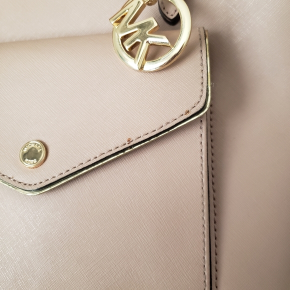 Michael Kors purse - Picture 8 of 8
